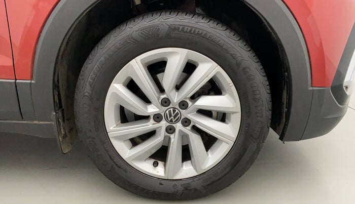 2021 Volkswagen TAIGUN HIGHLINE 1.0 TSI AT, Petrol, Automatic, 8,581 km, Right Front Wheel