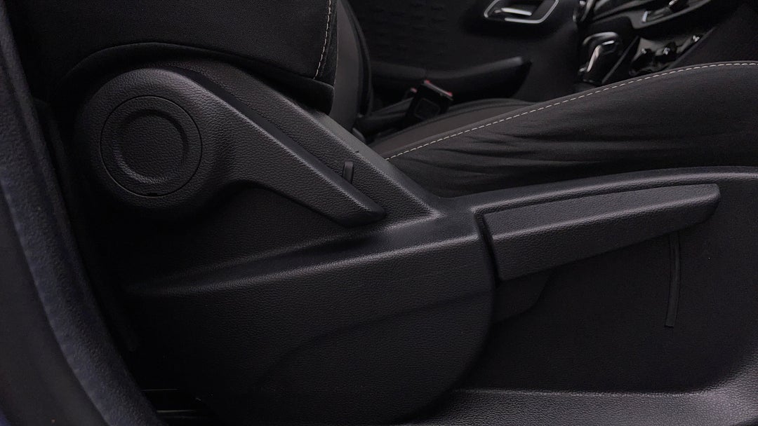 2020 MG Mg3 Auto Core, Automatic, 32659 km, Drivers Side Adjustment Panel