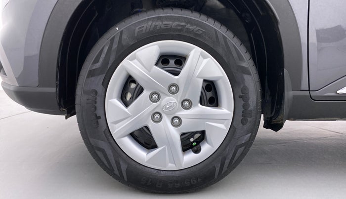 2021 Hyundai VENUE S Plus MT 1.2 Kappa, Petrol, Manual, 2,483 km, Left Front Wheel