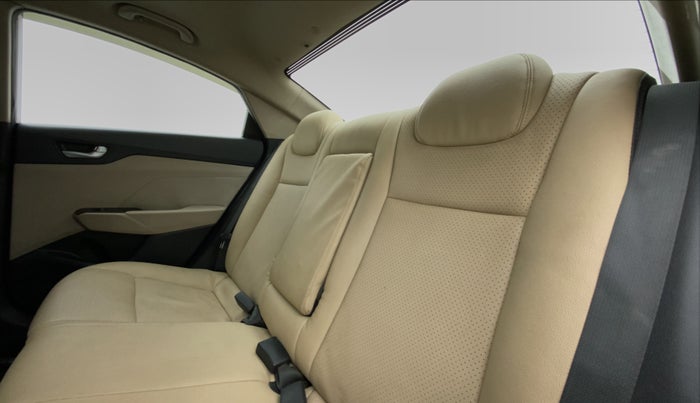 2018 Hyundai Verna 1.6 CRDI SX + AT, Diesel, Automatic, 73,815 km, Right Side Rear Door Cabin