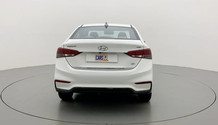 2018 Hyundai Verna 1.6 CRDI SX + AT, Diesel, Automatic, 73,815 km, Back/Rear