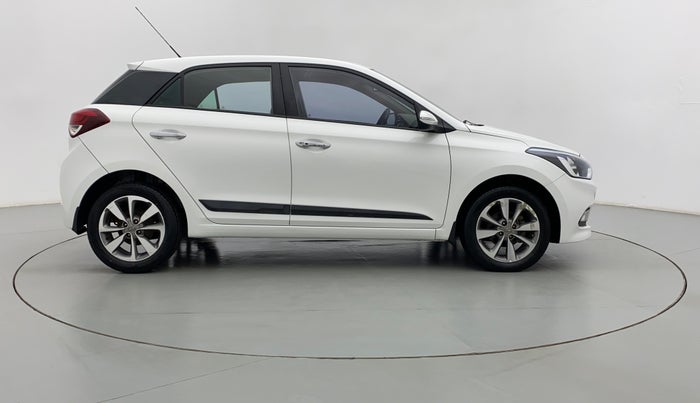 2014 Hyundai Elite i20 SPORTZ 1.4, Diesel, Manual, 1,94,577 km, Right Side View