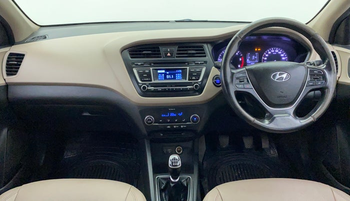 2014 Hyundai Elite i20 SPORTZ 1.4, Diesel, Manual, 1,94,577 km, Dashboard View