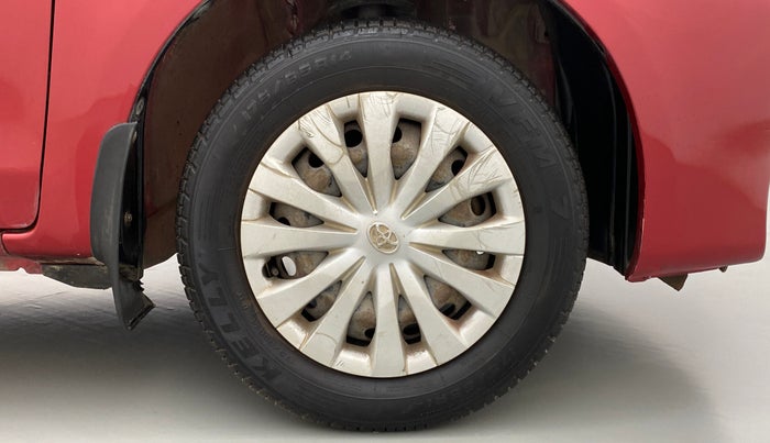 2011 Toyota Etios Liva G, Petrol, Manual, 44,093 km, Right Front Wheel