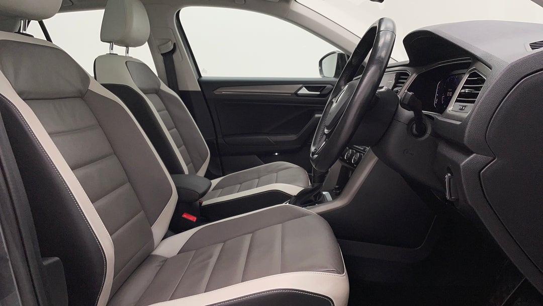 2021 Volkswagen T-roc 110tsi Style, Automatic, 69064 km, Right Side Front Door Cabin View