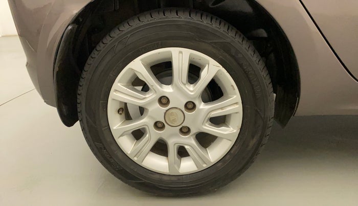2016 Tata Tiago XZ PETROL, Petrol, Manual, 58,444 km, Right Rear Wheel
