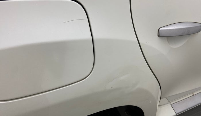 2015 Nissan Terrano XV D THP PREMIUM 110 PS, Diesel, Manual, 49,069 km, Right quarter panel - Minor scratches