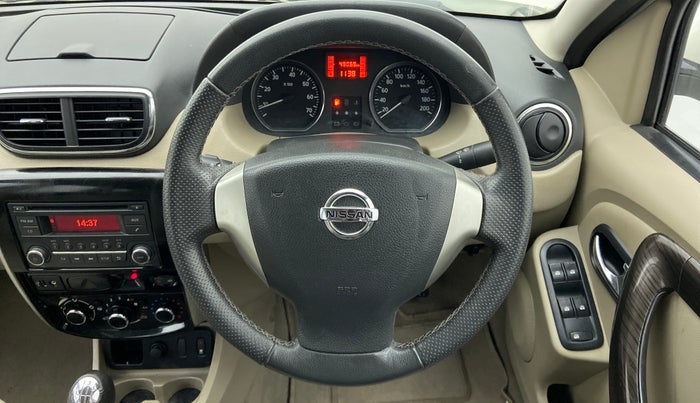 2015 Nissan Terrano XV D THP PREMIUM 110 PS, Diesel, Manual, 49,069 km, Steering Wheel Close Up