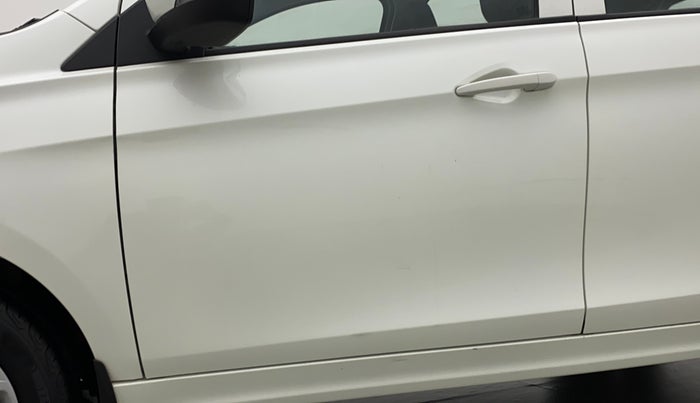 2021 Tata Tiago XT PETROL, Petrol, Manual, 6,402 km, Front passenger door - Minor scratches