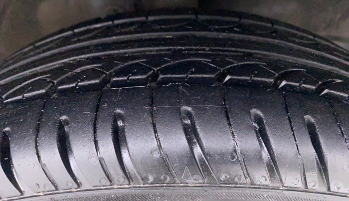 2014 Maruti Wagon R 1.0 VXI, Petrol, Manual, 59,689 km, Right Front Tyre Tread