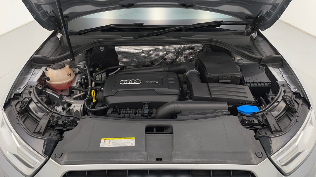 Open Bonnet (Engine)