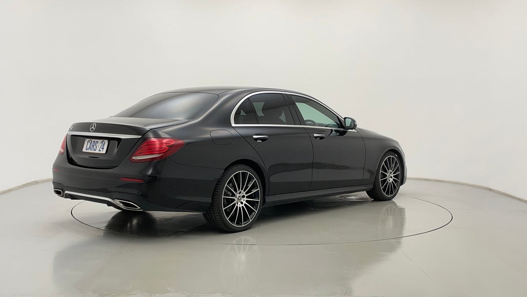 2019 Mercedes-benz E200 E200, Automatic, 47282 km, Right Back Diagonal (45- Degree) View