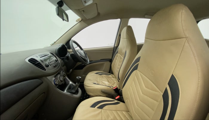 2015 Hyundai i10 SPORTZ 1.1 IRDE2, Petrol, Manual, 34,811 km, Right Side Front Door Cabin