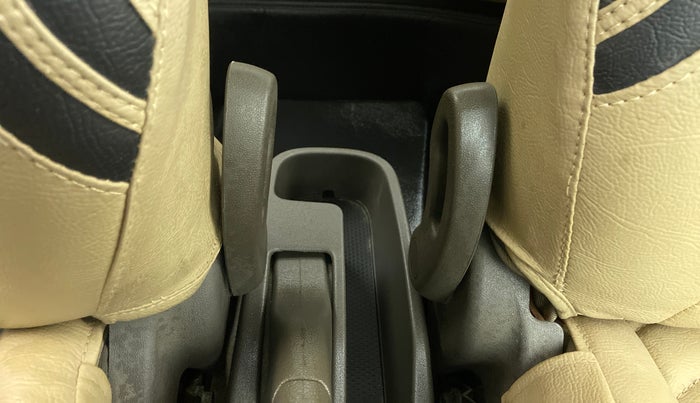 2015 Hyundai i10 SPORTZ 1.1 IRDE2, Petrol, Manual, 34,811 km, Driver Side Adjustment Panel