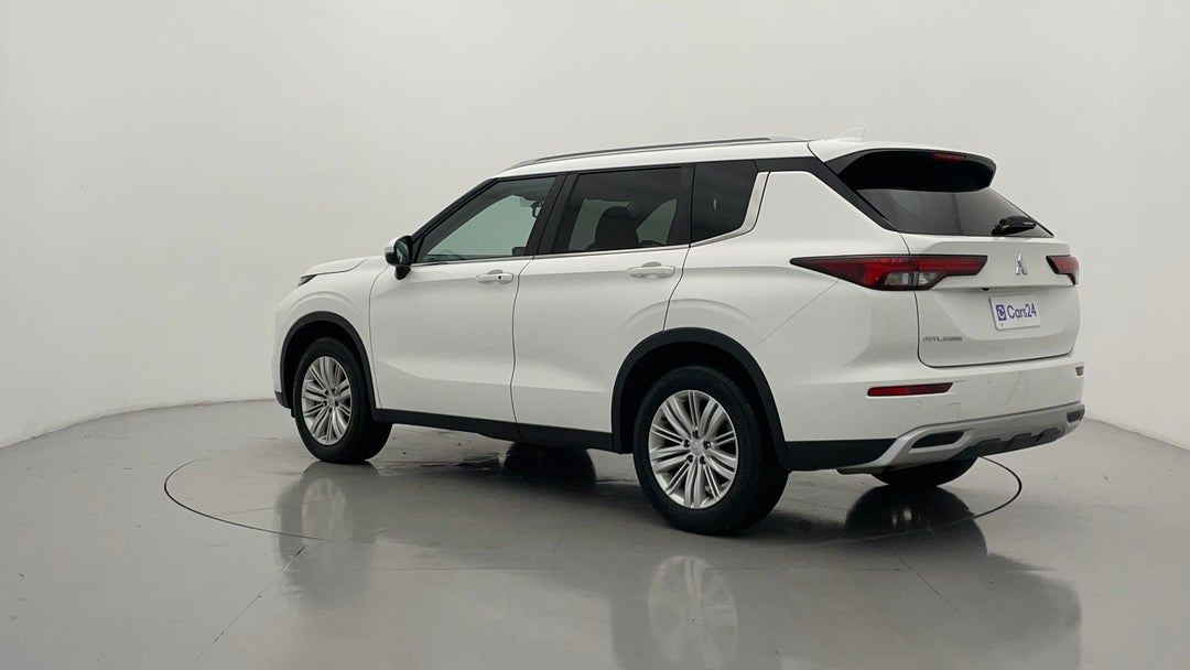 Left Back Diagonal (45- Degree) View