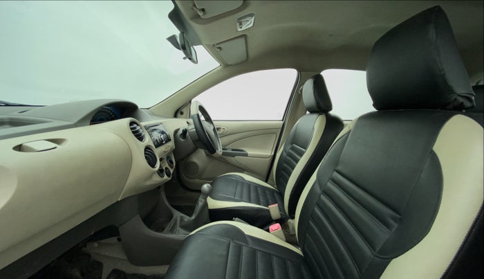 2014 Toyota Etios Liva G, Petrol, Manual, 18,080 km, Right Side Front Door Cabin