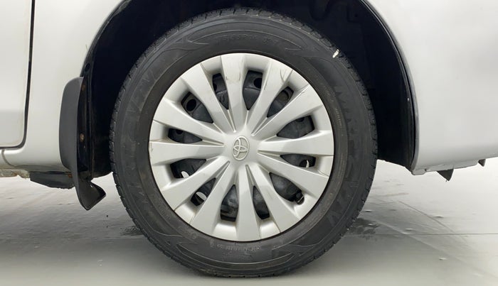 2014 Toyota Etios Liva G, Petrol, Manual, 18,080 km, Right Front Wheel