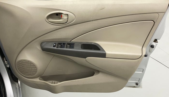 2014 Toyota Etios Liva G, Petrol, Manual, 18,080 km, Driver Side Door Panels Control