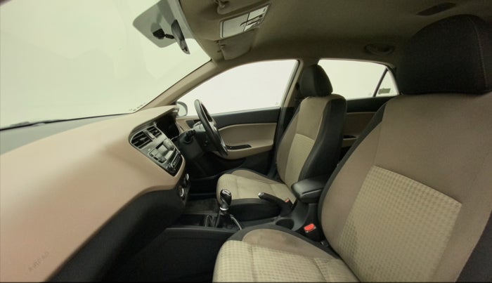 2019 Hyundai Elite i20 MAGNA PLUS 1.4 CRDI, Diesel, Manual, 65,259 km, Right Side Front Door Cabin