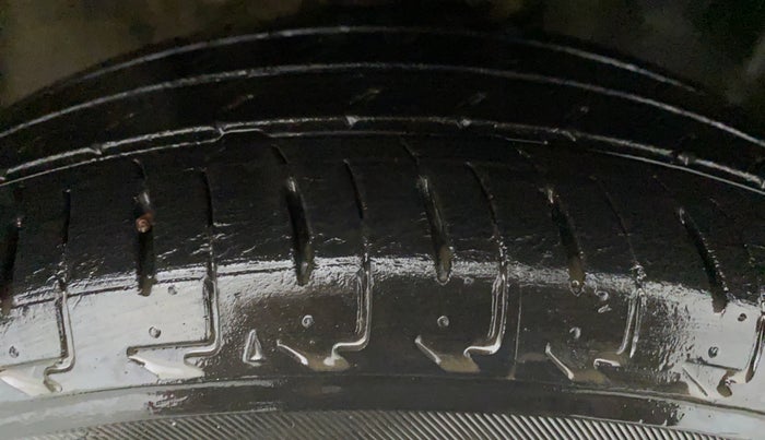 2018 Maruti IGNIS ZETA 1.2 K12 AMT, Petrol, Automatic, 25,256 km, Right Front Tyre Tread