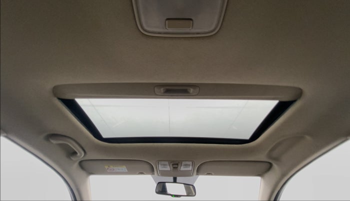 2017 Hyundai Verna 1.6 SX VTVT AT (O), Petrol, Automatic, 29,635 km, Interior Sunroof