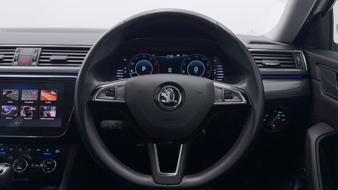 2018 SKODA Superb 162 Tsi, Automatic, 104075 km, Steering Wheel Close-up