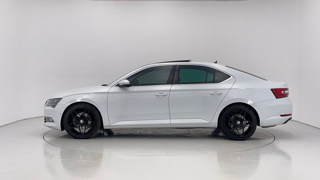 2018 SKODA Superb 162 Tsi, Automatic, 104075 km, Left Side View