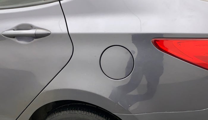 2014 Hyundai Verna FLUIDIC 1.6 VTVT SX, Petrol, Manual, 69,505 km, Left quarter panel - Minor scratches