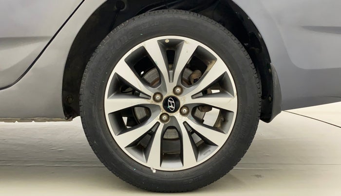 2014 Hyundai Verna FLUIDIC 1.6 VTVT SX, Petrol, Manual, 69,505 km, Left Rear Wheel