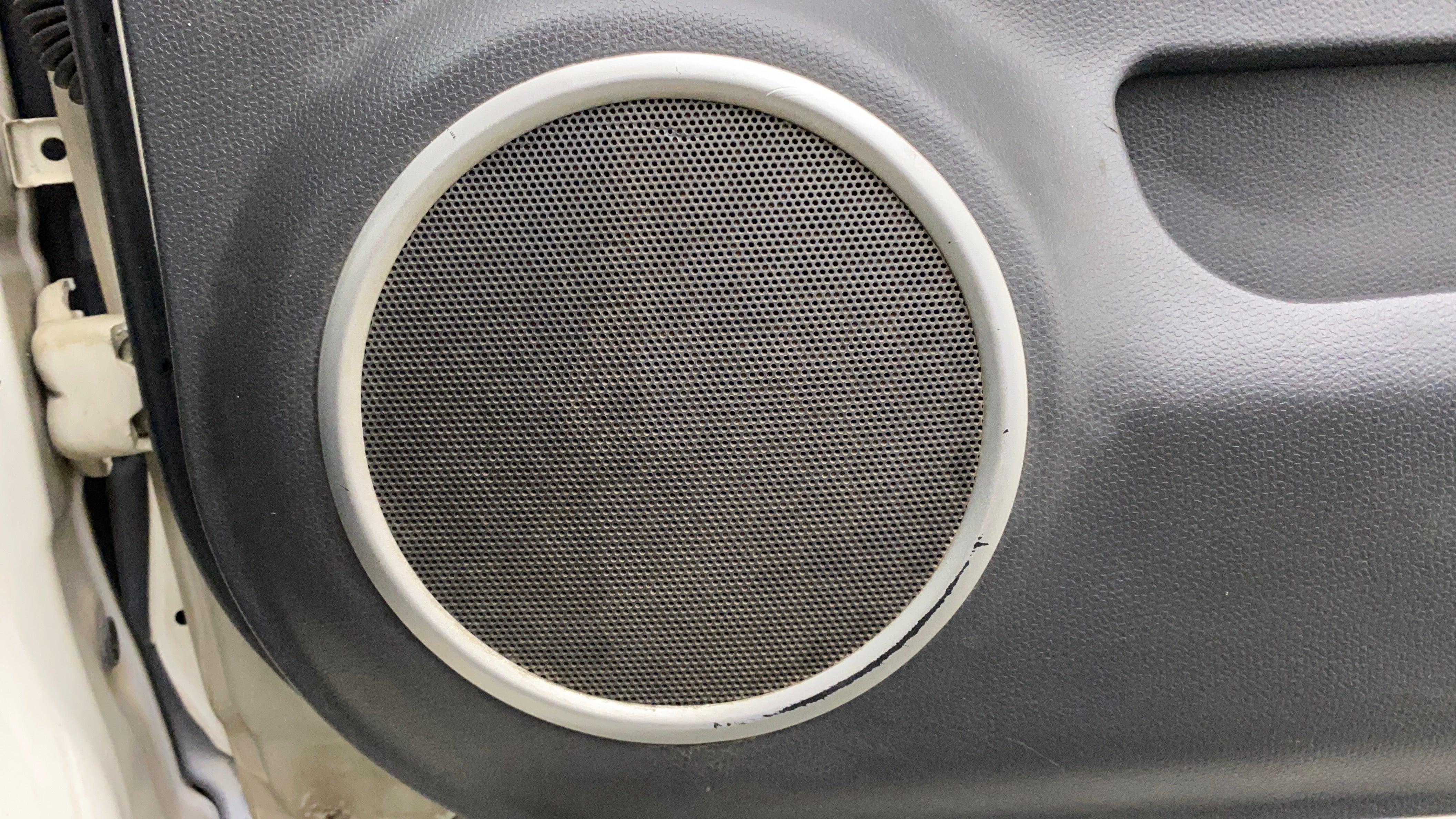 Maruti swift best sale door speaker size