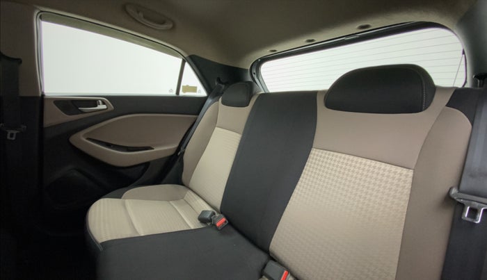 2019 Hyundai Elite i20 1.2 SPORTS PLUS VTVT, Petrol, Manual, 21,663 km, Right Side Rear Door Cabin