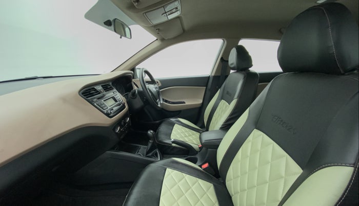 2017 Hyundai Elite i20 SPORTZ 1.2, Petrol, Manual, 85,352 km, Right Side Front Door Cabin