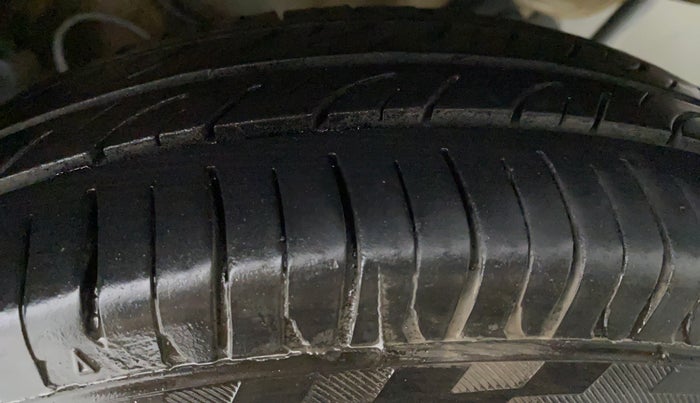 2021 Maruti Alto LXI CNG (O), CNG, Manual, 37,400 km, Left Rear Tyre Tread