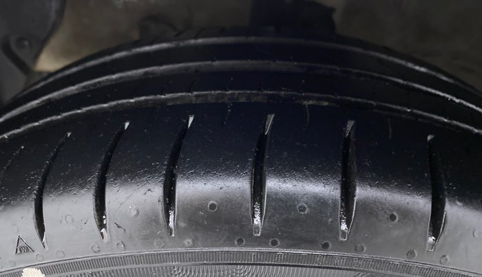 2015 Hyundai Grand i10 MAGNA 1.2 KAPPA VTVT, Petrol, Manual, 58,259 km, Left Front Tyre Tread