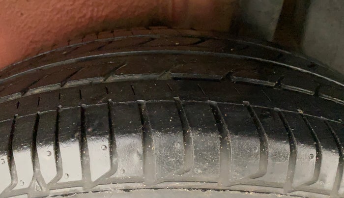 2017 Maruti IGNIS ZETA 1.2, Petrol, Manual, 98,210 km, Left Rear Tyre Tread
