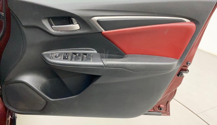 2018 Honda WR-V 1.2L I-VTEC VX MT, Petrol, Manual, 41,090 km, Driver Side Door Panels Control