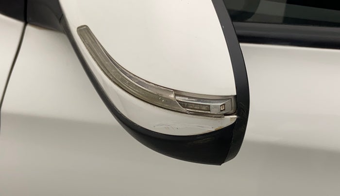 2020 Hyundai Elite i20 SPORTZ PLUS 1.2, Petrol, Manual, 32,667 km, Left rear-view mirror - Indicator light has minor damage