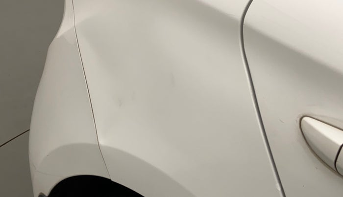 2020 Hyundai Elite i20 SPORTZ PLUS 1.2, Petrol, Manual, 32,667 km, Right quarter panel - Slightly dented
