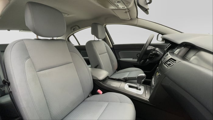 Renault Safrane-Right Side Front Door Cabin View