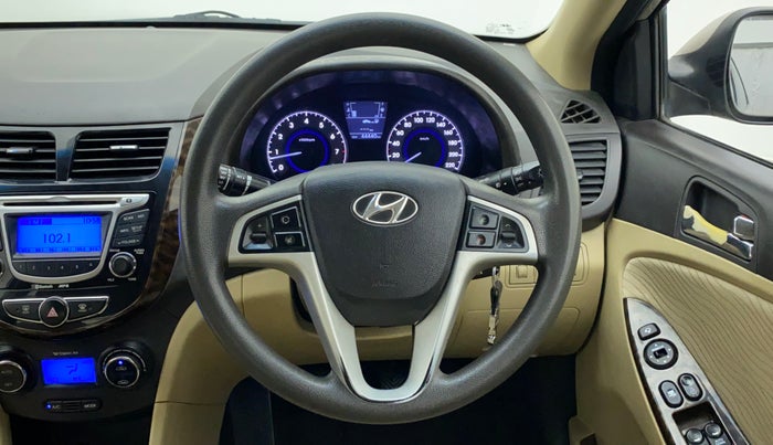 2011 Hyundai Verna FLUIDIC 1.6 SX VTVT, Petrol, Manual, 44,483 km, Steering Wheel Close Up