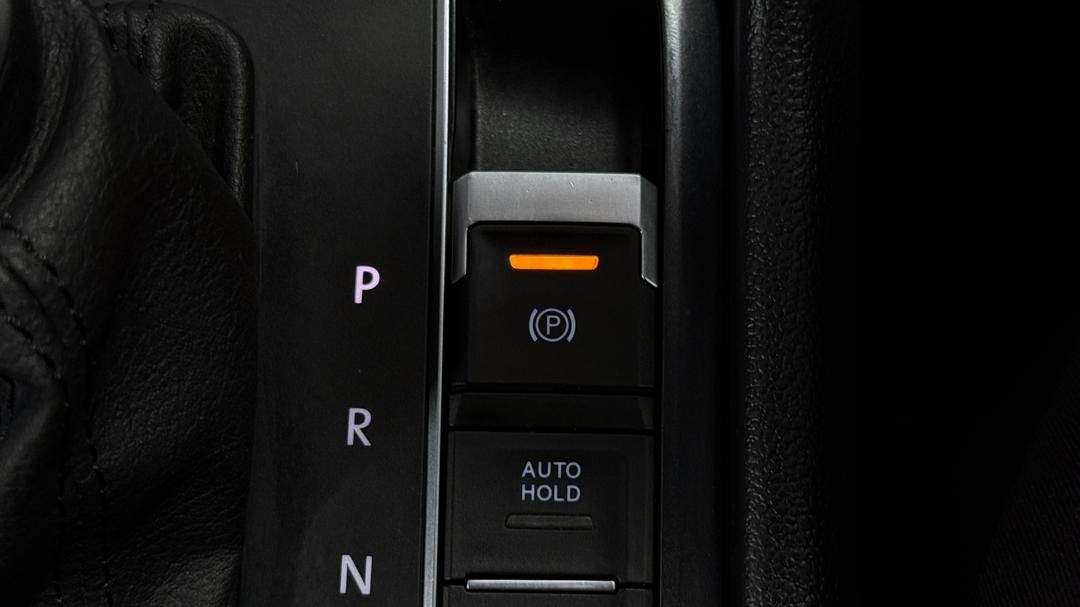 2018 Volkswagen Tiguan 132 Tsi Comfortline, Automatic, 69192 km, Handbrake