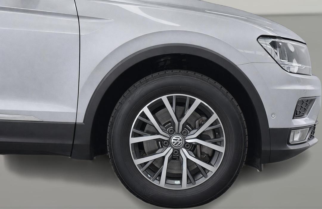 2018 Volkswagen Tiguan 132 Tsi Comfortline, Automatic, 69192 km, Right Front Wheel