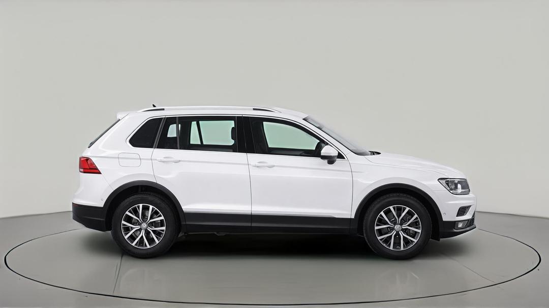 2018 Volkswagen Tiguan 132 Tsi Comfortline, Automatic, 69192 km, Right Side View