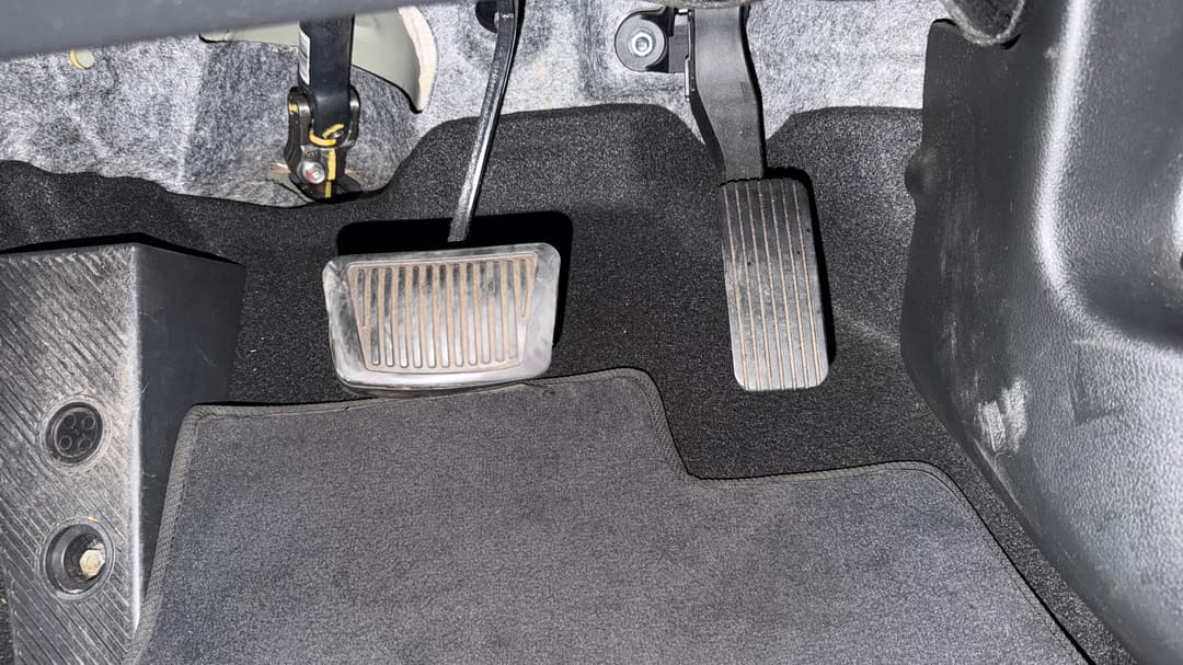 2020 Hyundai Kona Elite (FWD), Automatic, 75959 km, Pedals and Footmat