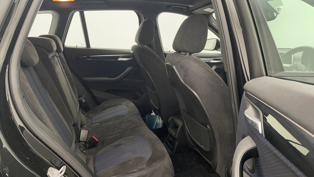 2018 BMW X1 Sdrive 18d, Automatic, 71731 km, Right Side Rear Door Cabin View