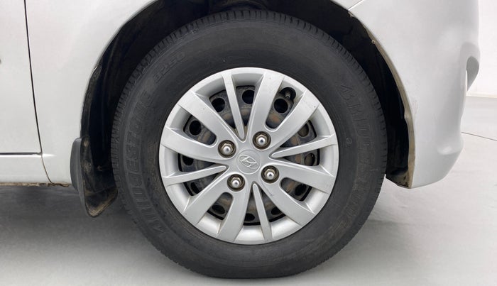 2015 Hyundai i10 SPORTZ 1.1 IRDE2, Petrol, Manual, 29,065 km, Right Front Wheel