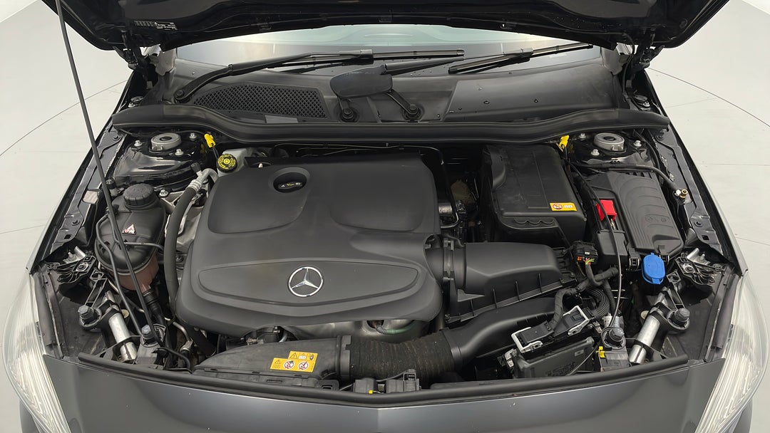 Open Bonnet (Engine)