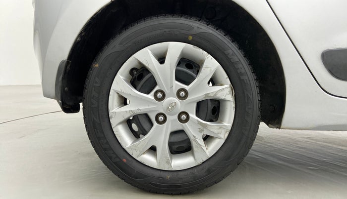 2015 Hyundai Grand i10 SPORTZ 1.1 CRDI, Diesel, Manual, 87,152 km, Right Rear Wheel