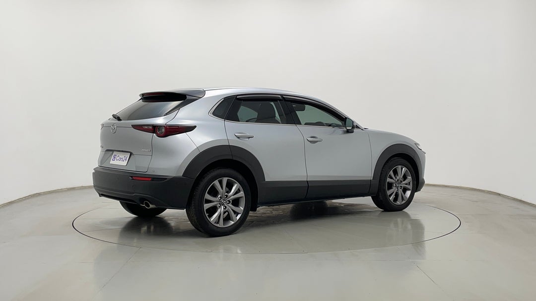 Right Back Diagonal (45- Degree) View