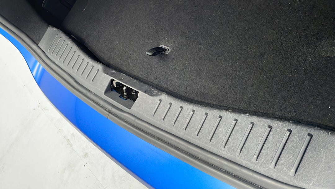 Boot Interior Scratch